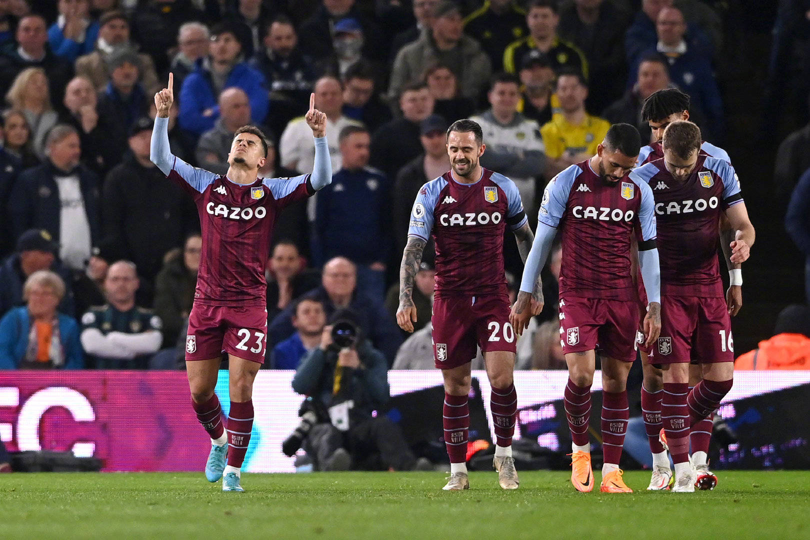 他以骄人的 他以骄人的